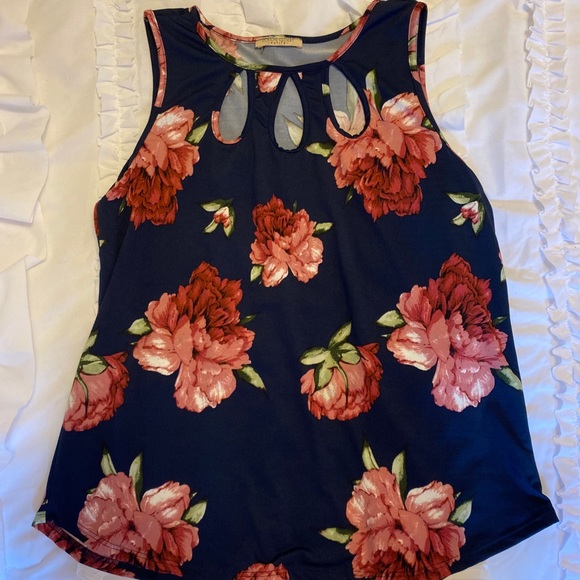 Tank Top - Picture 2 of 5